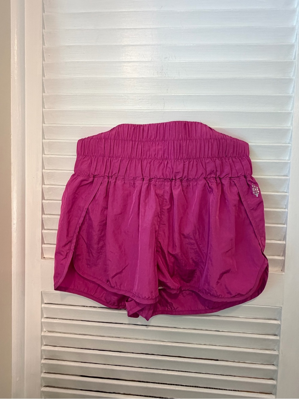 Free People Movement Perfect Condition Fuchsia The Way Home Shorts Size M